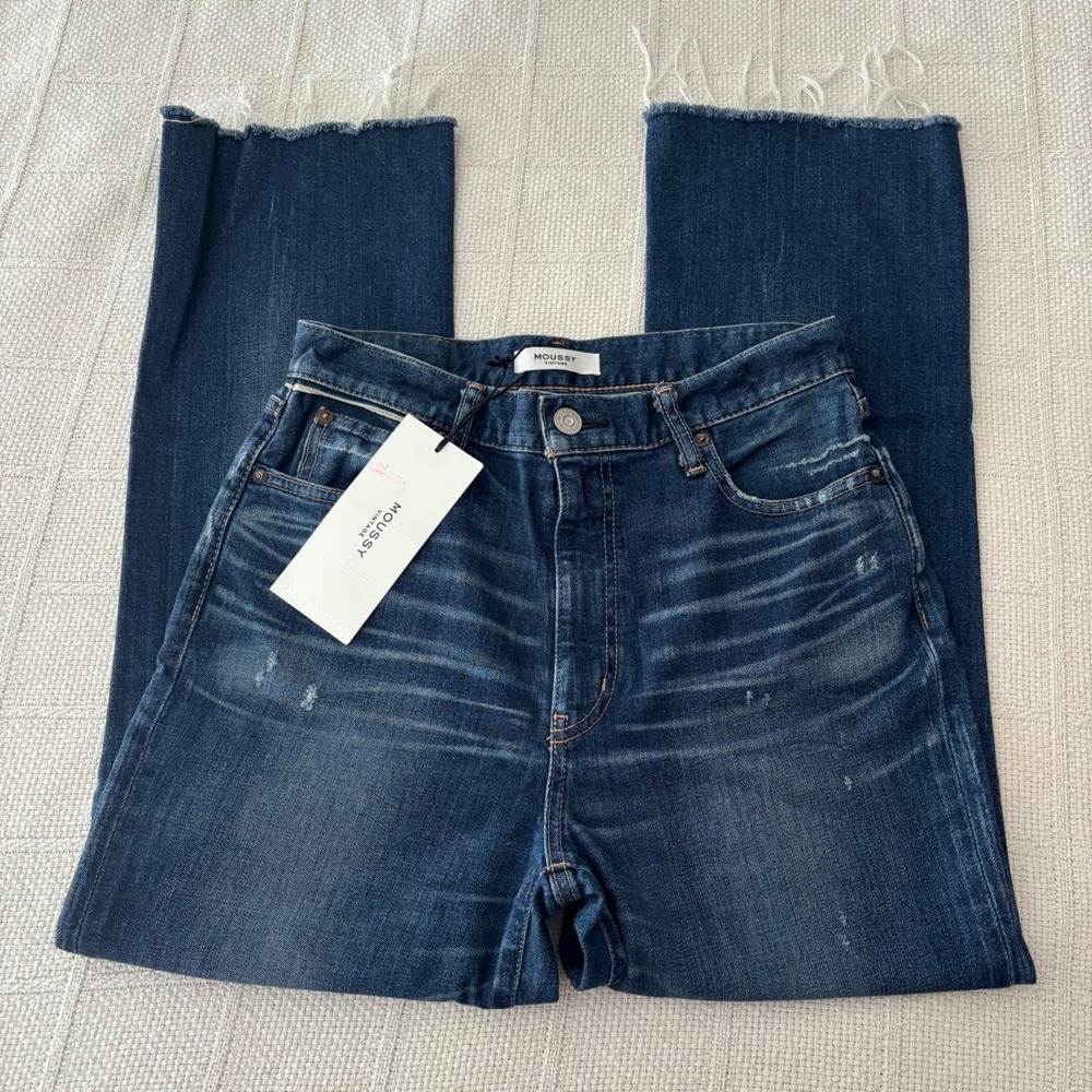 Women's 29 MOUSSY Vintage Rhode Cropped High Rise Flare Jeans Dark Blue NWT - Picture 3 of 7